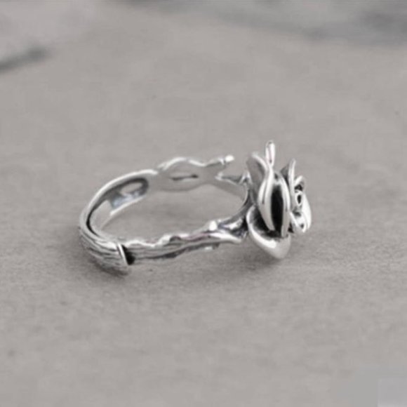 3/$25  🏷️ Vintage Rose Flower Sterling Silver Dainty Ring Elegant Floral Ring - Picture 3 of 11